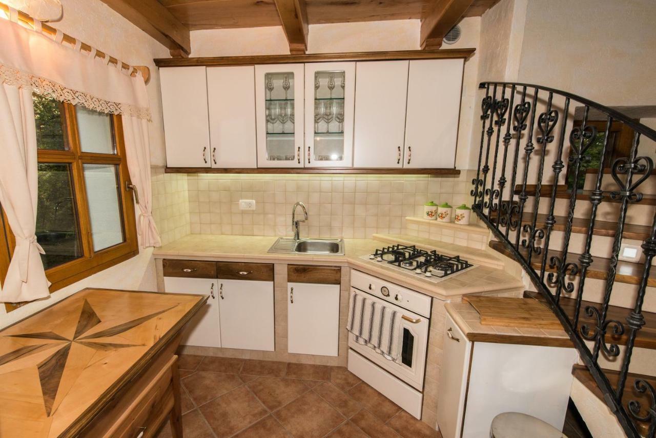 Vineyard Cottage Vina In Medu Trebelno Bagian luar foto